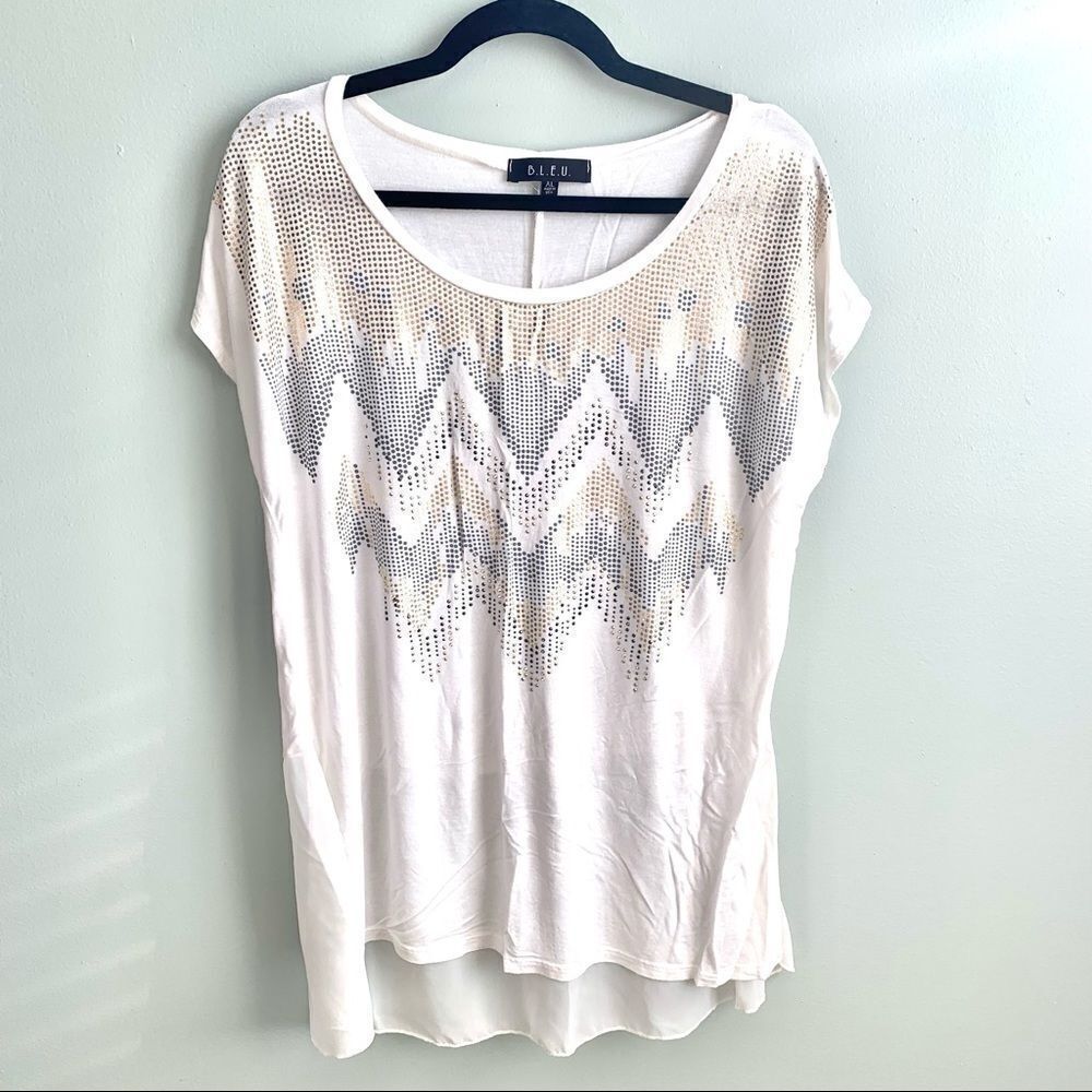 Bleu | Women’s | Short Sleeve Zig Zag Scoop Neck Sheer Top | White | XL